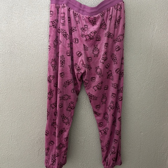 Women’s Disney Velour Winnie The Pooh Lounge Pants, XL, Pink - Picture 6 of 7